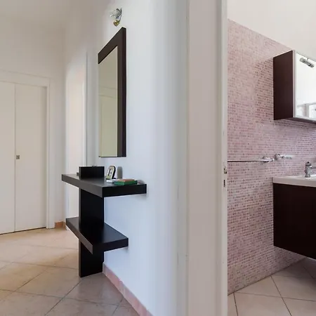 Tina A ヴィラ トッレ・ラピッロ